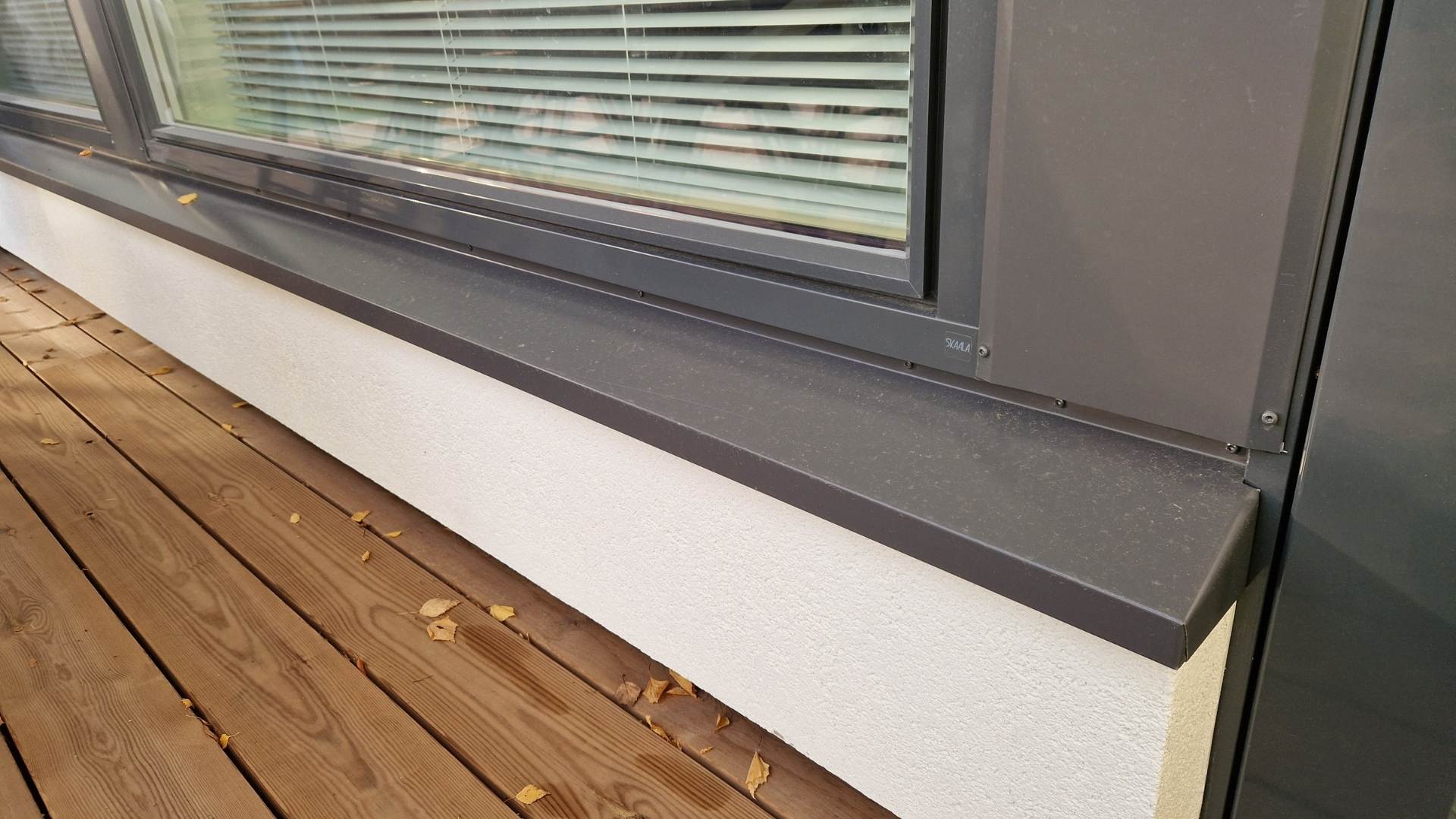 alt="Peltityöt pääkaupunkiseudulla - S-Rappaus Oy tarjoaa asiantuntevaa ulkoverhousta"